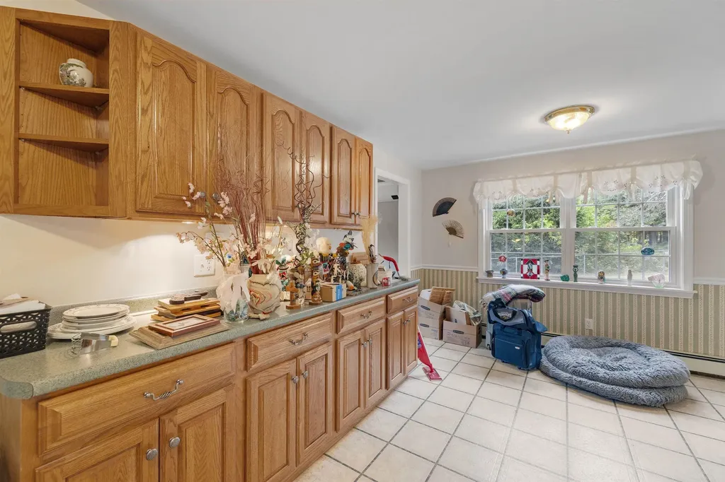 6 Robert Street Franklin NH 03235