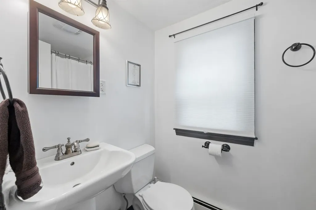 6 Robert Street Franklin NH 03235