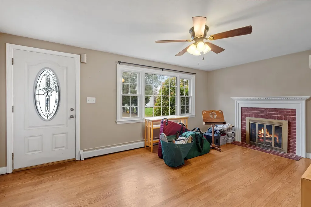 6 Robert Street Franklin NH 03235