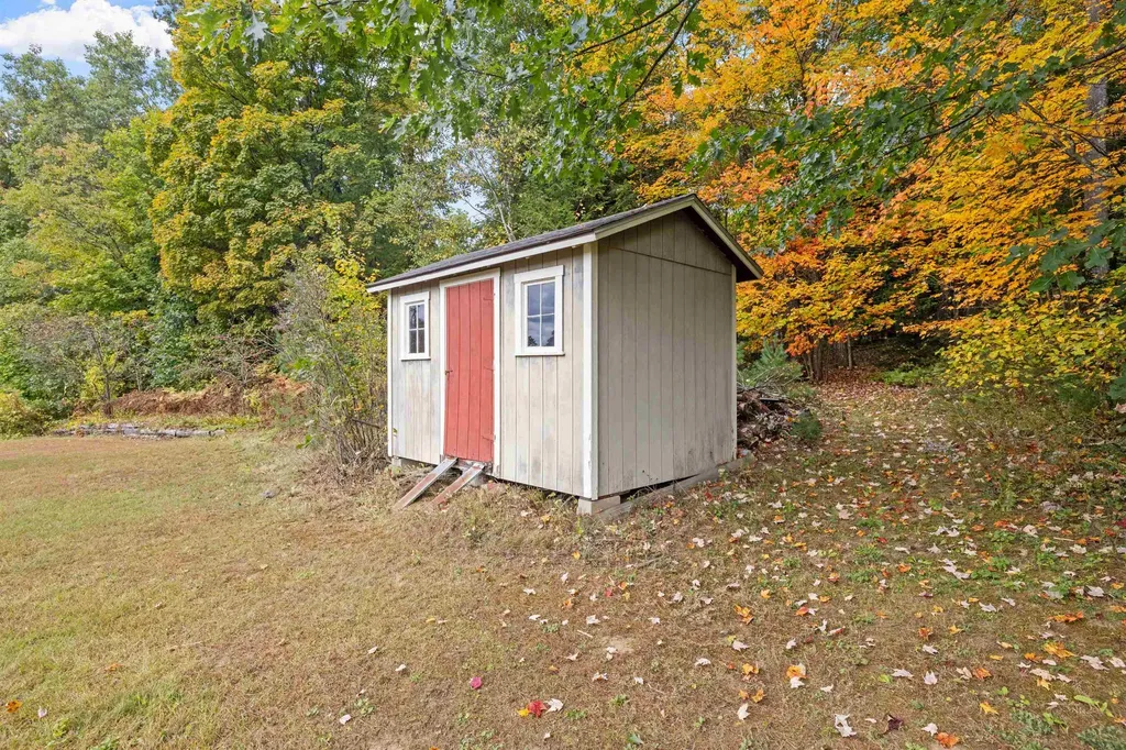 6 Robert Street Franklin NH 03235