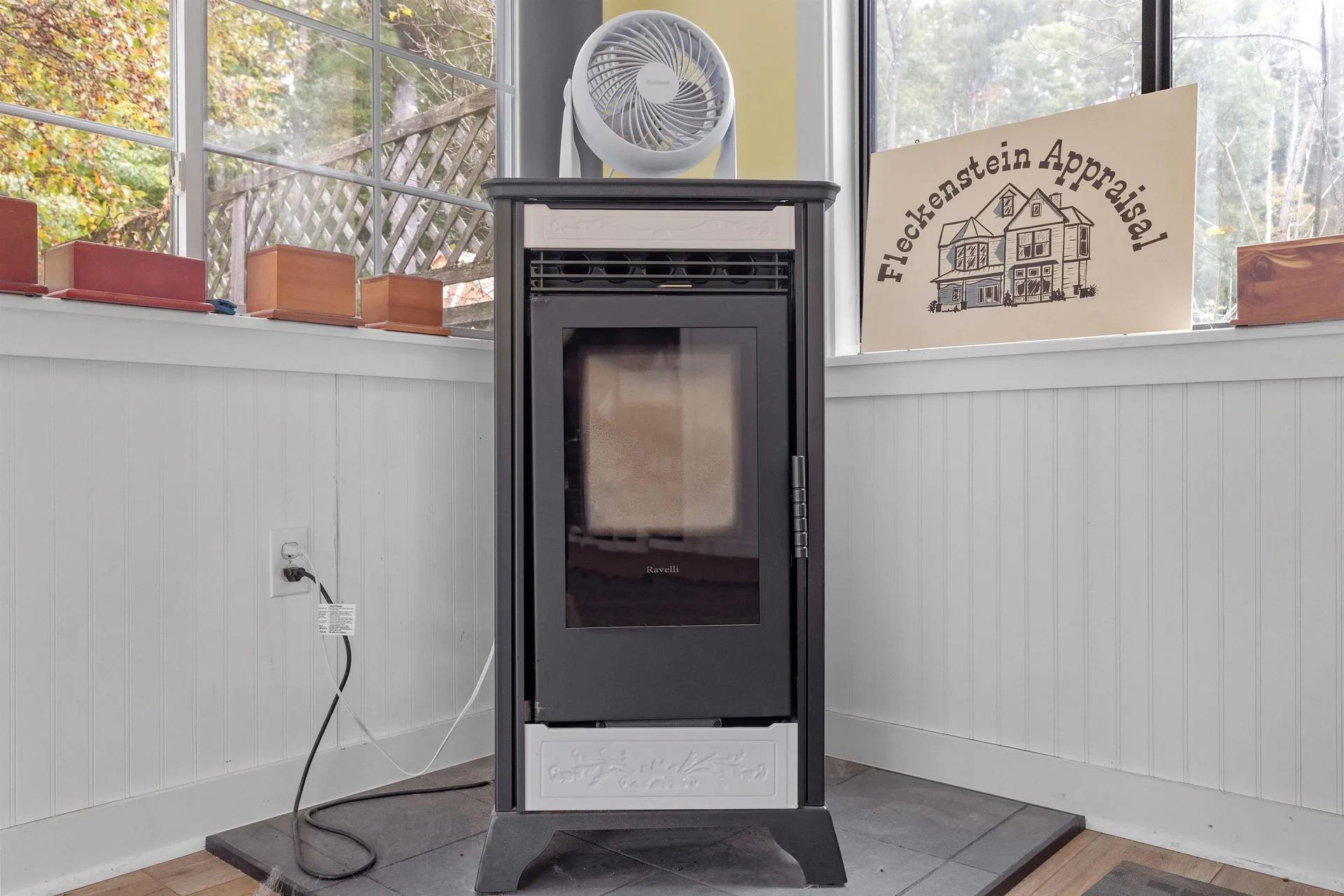 6 Robert Street Franklin NH 03235