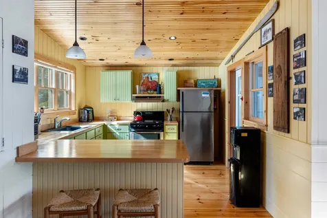 82 North Road Ferrisburgh VT 05473