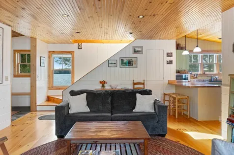 82 North Road Ferrisburgh VT 05473