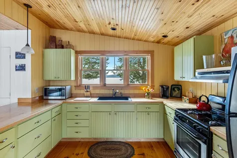 82 North Road Ferrisburgh VT 05473