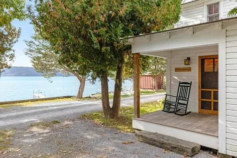 82 North Road Ferrisburgh VT 05473