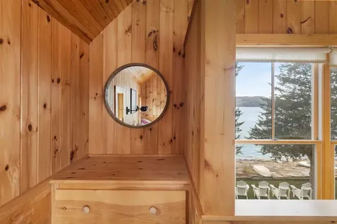 82 North Road Ferrisburgh VT 05473