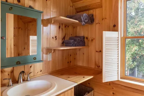 82 North Road Ferrisburgh VT 05473