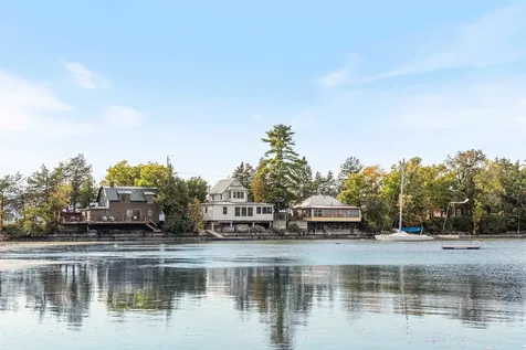 82 North Road Ferrisburgh VT 05473