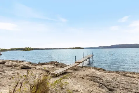 82 North Road Ferrisburgh VT 05473