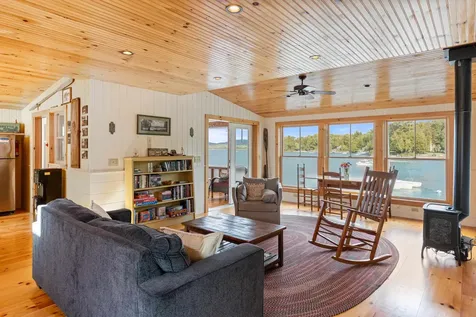 82 North Road Ferrisburgh VT 05473