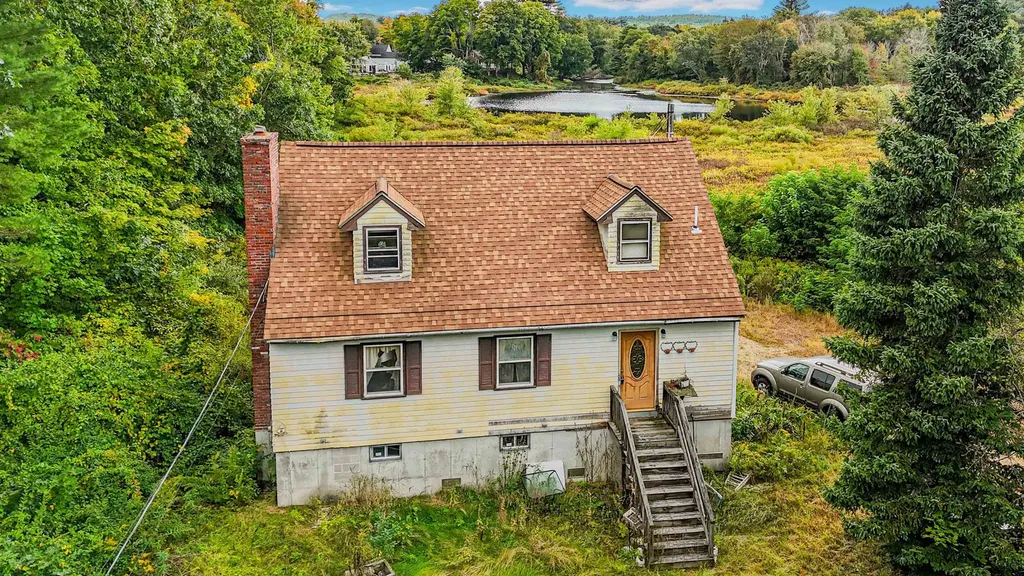 2 Diaz Drive Raymond NH 03077