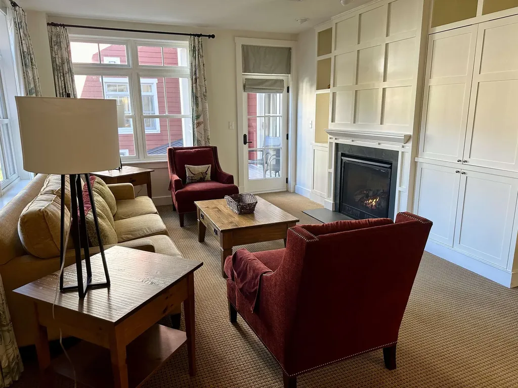 102 Forest 209 / Iii Drive Warren VT 05674