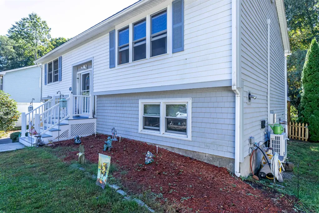 17 Pine Cone Drive Seabrook NH 03874