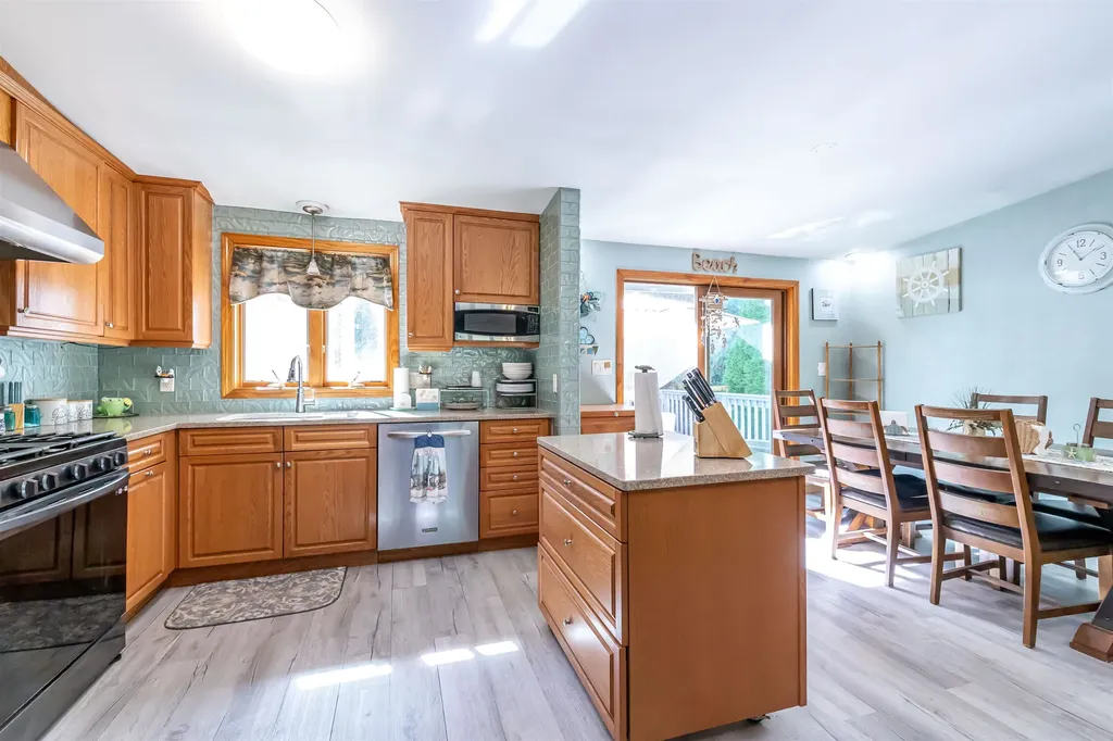 17 Pine Cone Drive Seabrook NH 03874