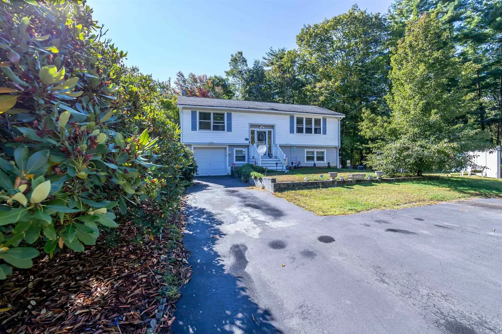 17 Pine Cone Drive Seabrook NH 03874