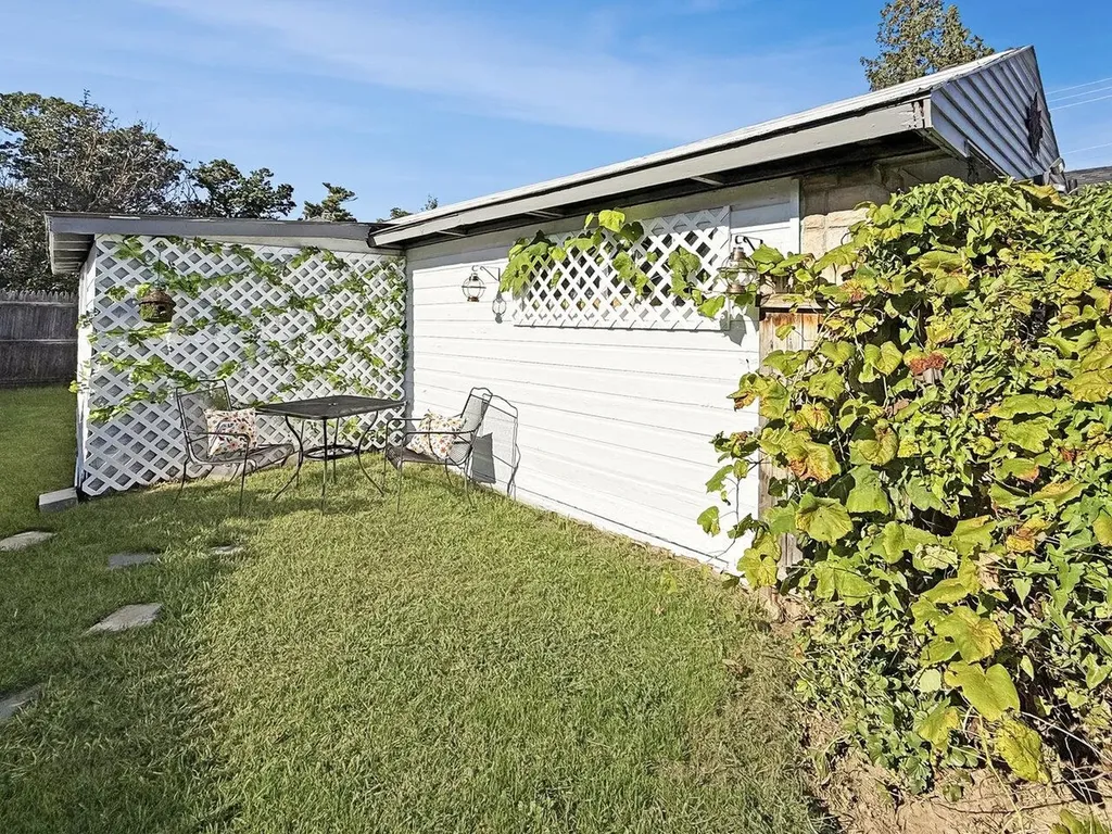 1885 North Avenue Burlington VT 05408