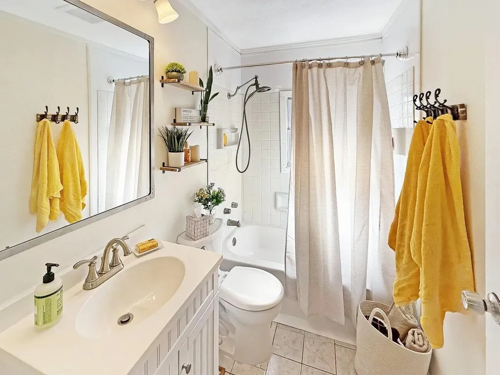 1885 North Avenue Burlington VT 05408