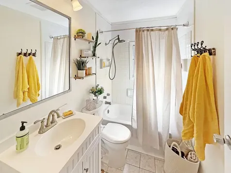 1885 North Avenue Burlington VT 05408