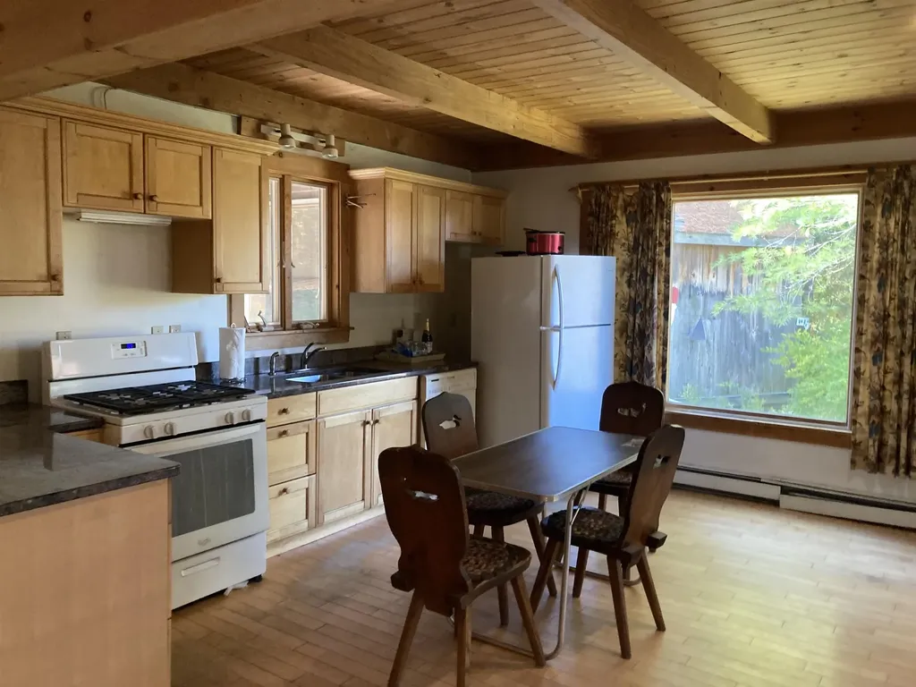 162 Tunnel Road Grafton NH 03240