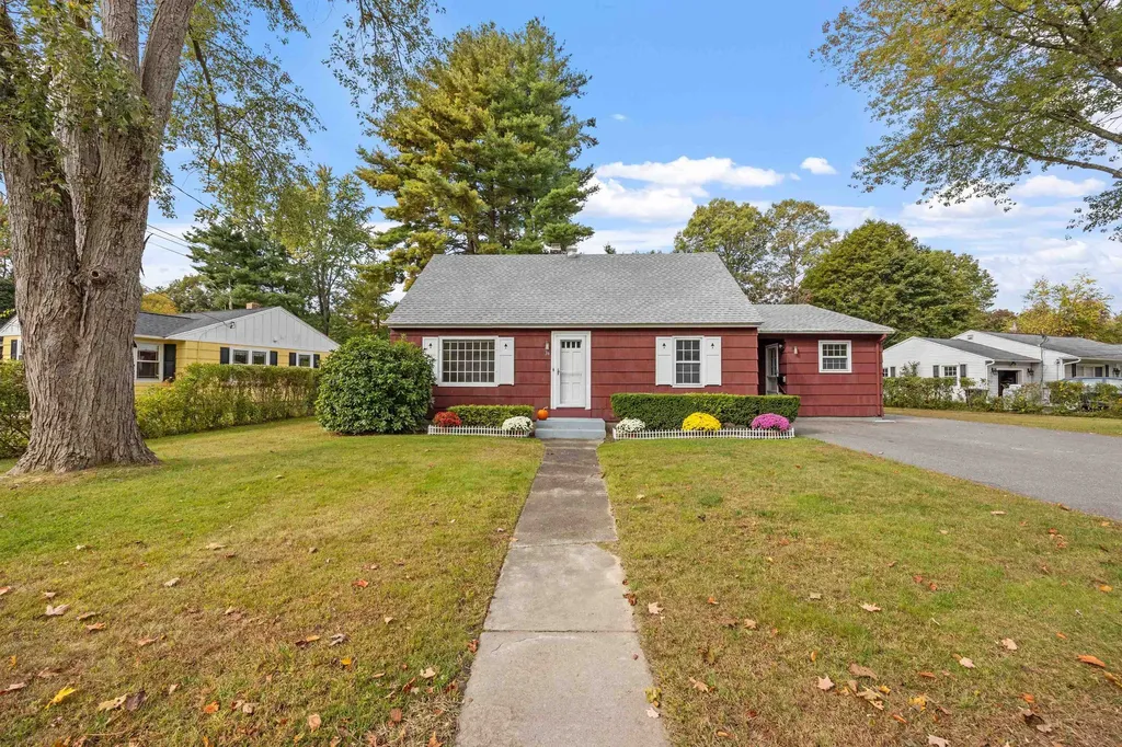 36 Atherton Avenue Nashua NH 03064