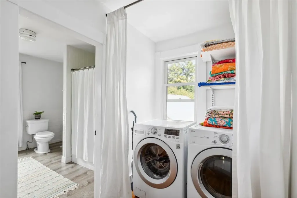 9 School Street Hancock NH 03449