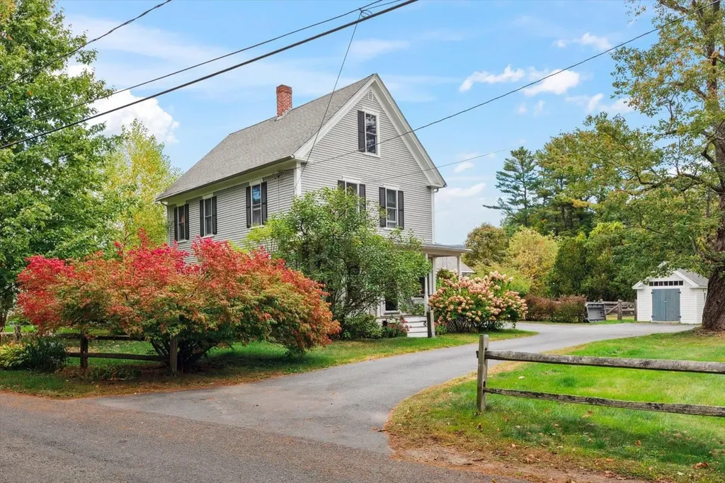 9 School Street Hancock NH 03449