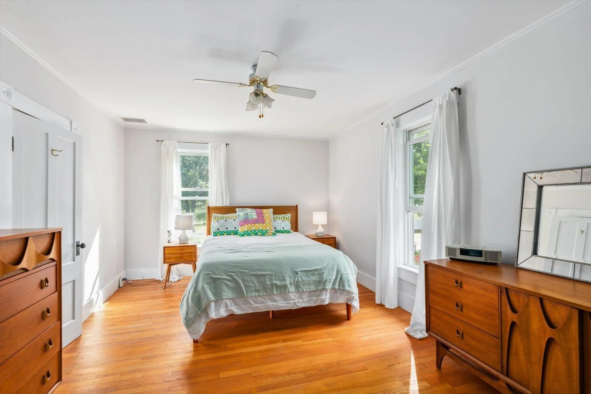 9 School Street Hancock NH 03449