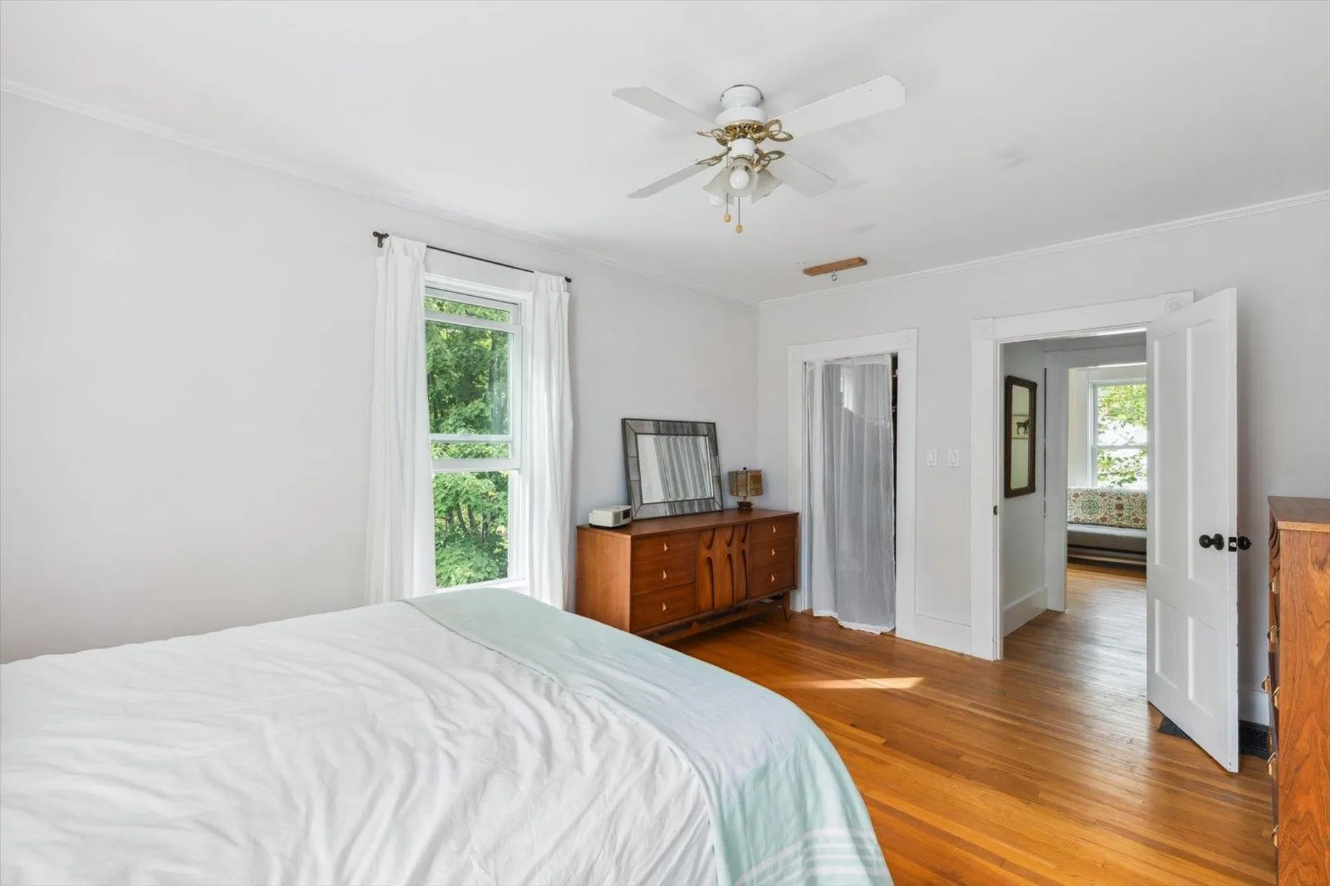 9 School Street Hancock NH 03449