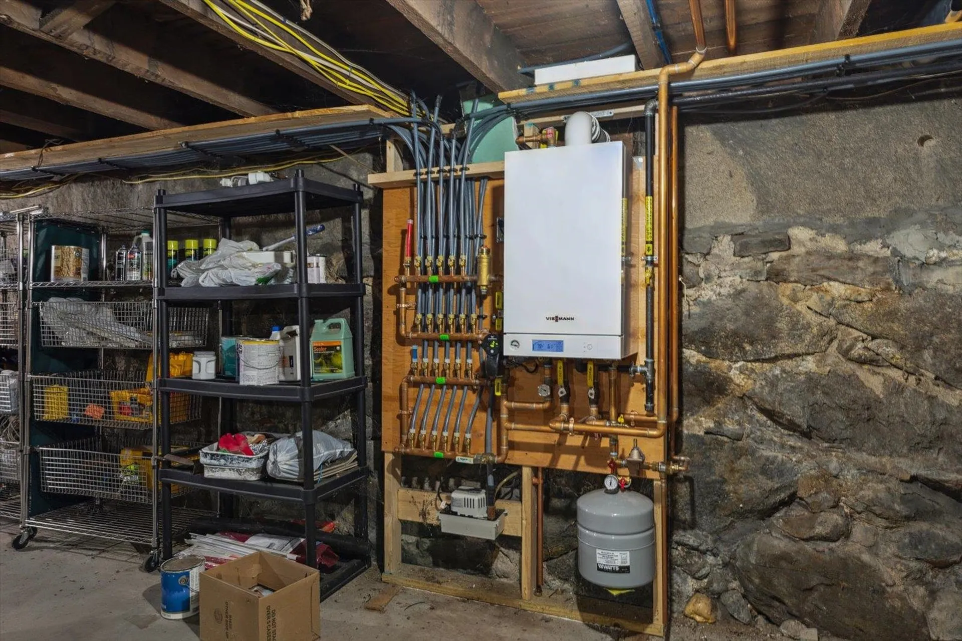 9 School Street Hancock NH 03449