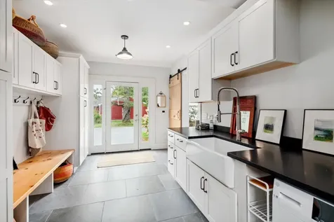 9 School Street Hancock NH 03449