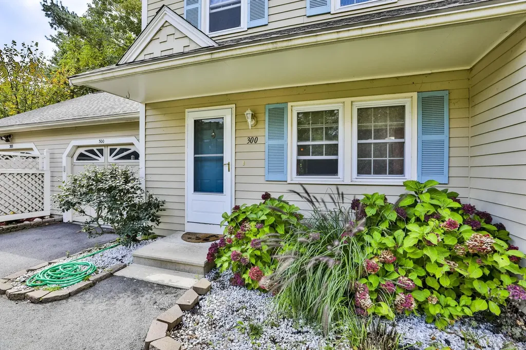 300 Winding Pond Road Londonderry NH 03053