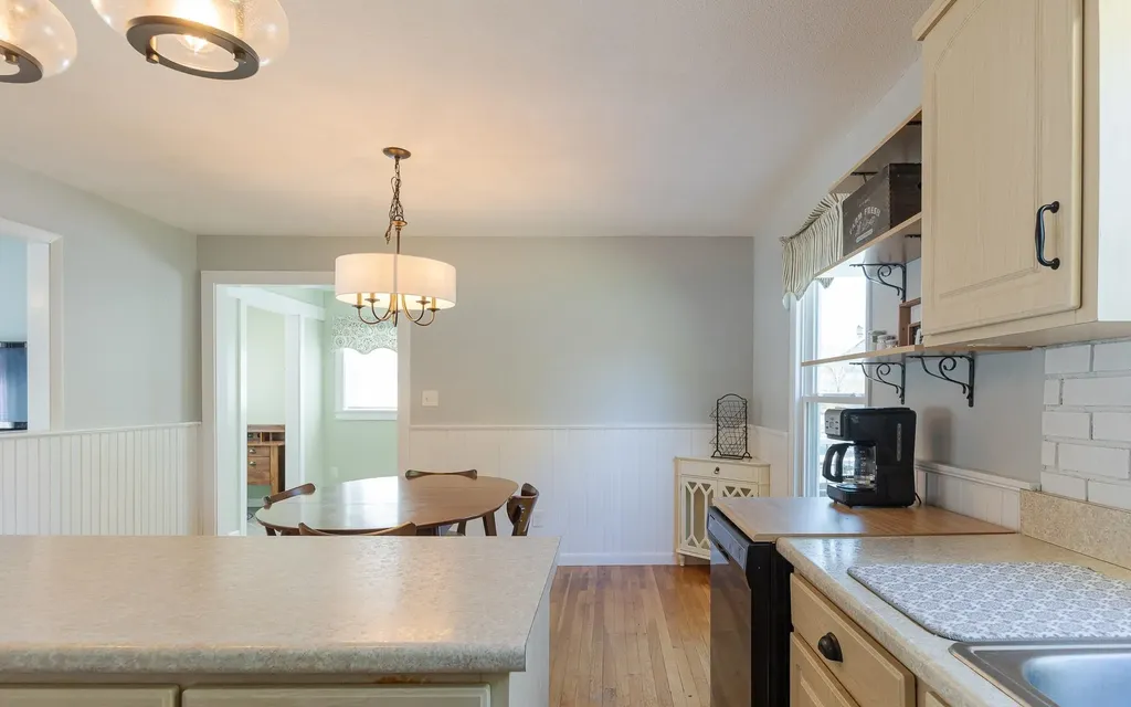 561 Main Street Walpole NH 03608