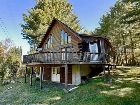 12 Mackinnon Road Colebrook NH 03576