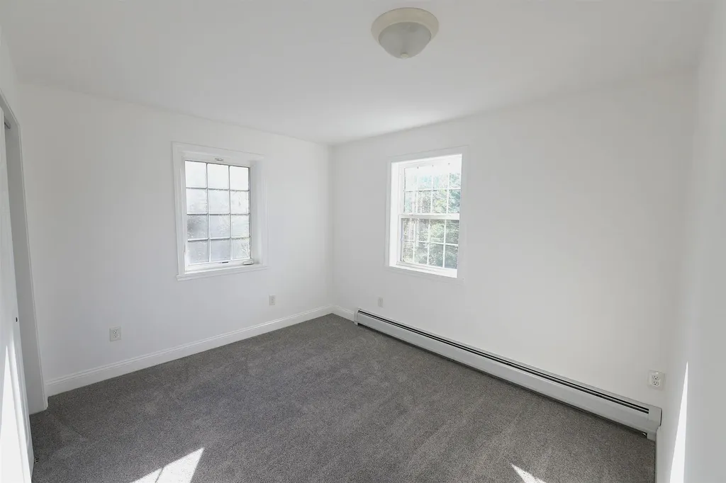 55 Apple Blossom Road St. George VT 05495