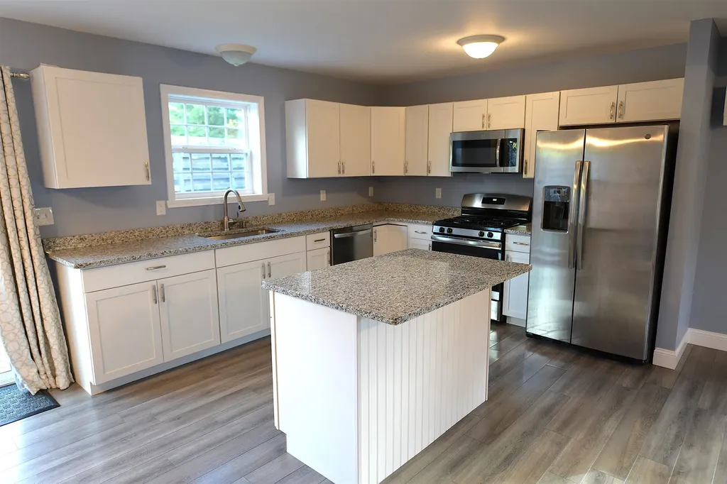 55 Apple Blossom Road St. George VT 05495