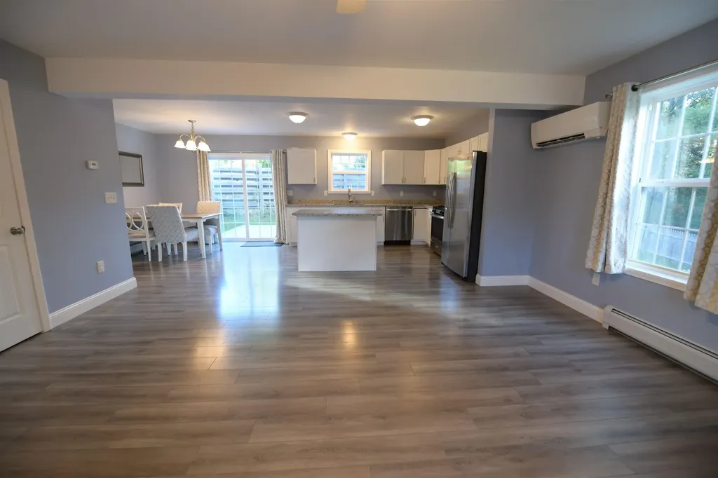 55 Apple Blossom Road St. George VT 05495