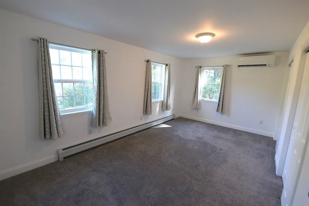 55 Apple Blossom Road St. George VT 05495