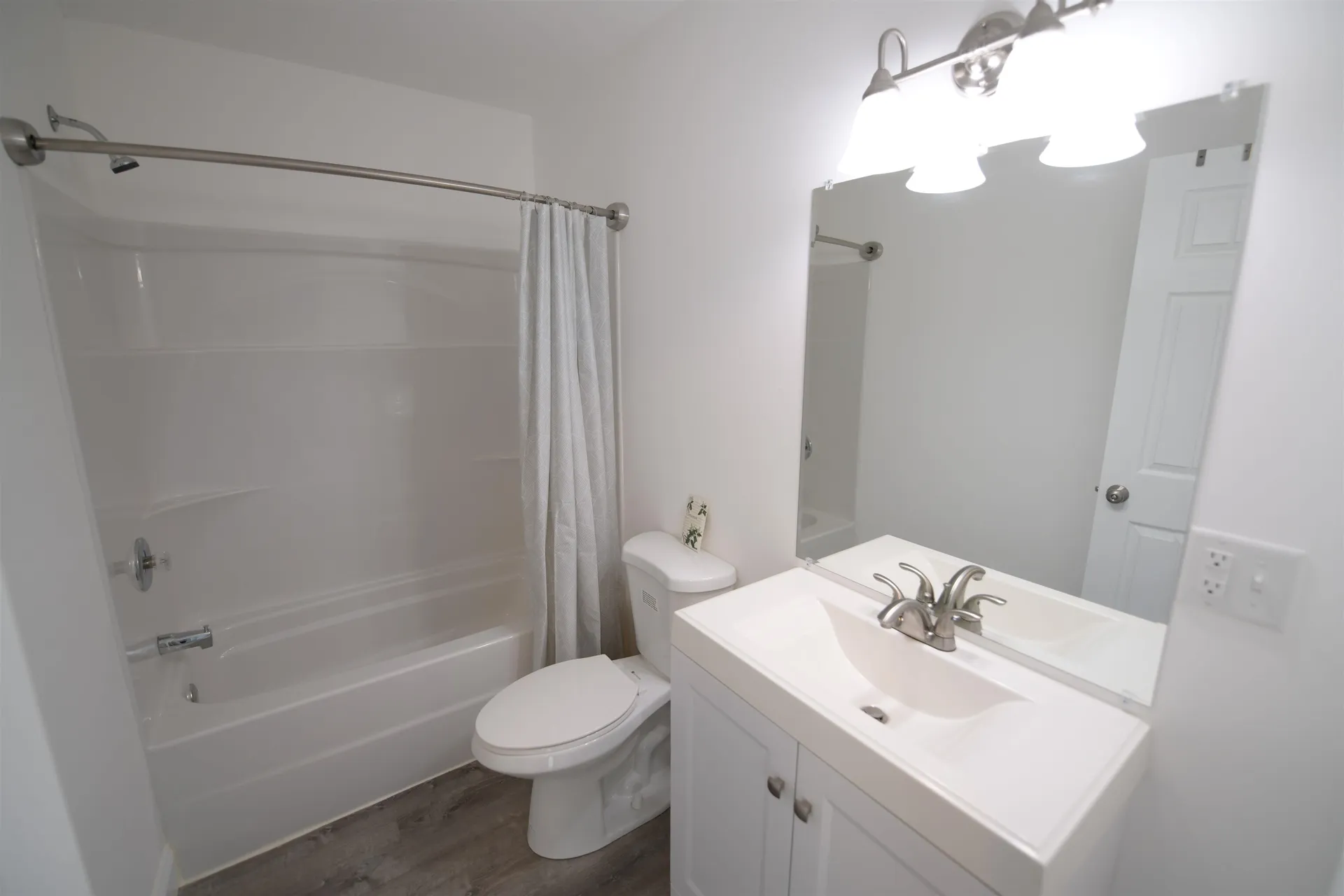 55 Apple Blossom Road St. George VT 05495