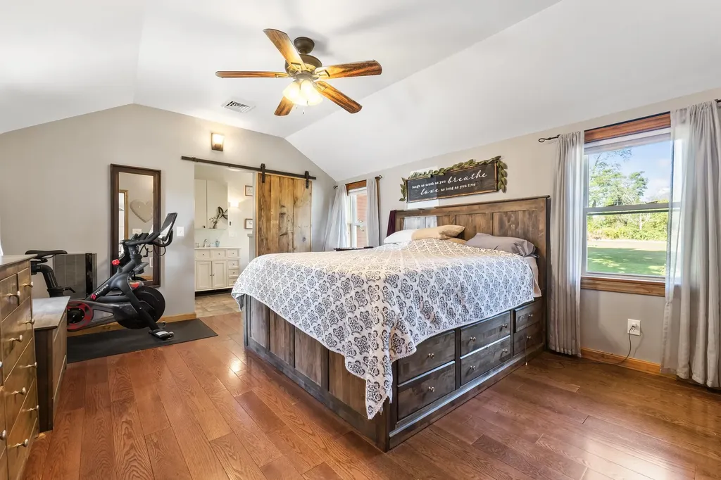 214 Main Street Farmington NH 03835