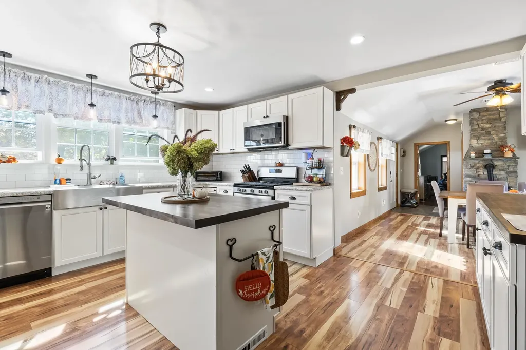 214 Main Street Farmington NH 03835