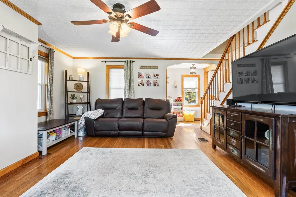 214 Main Street Farmington NH 03835