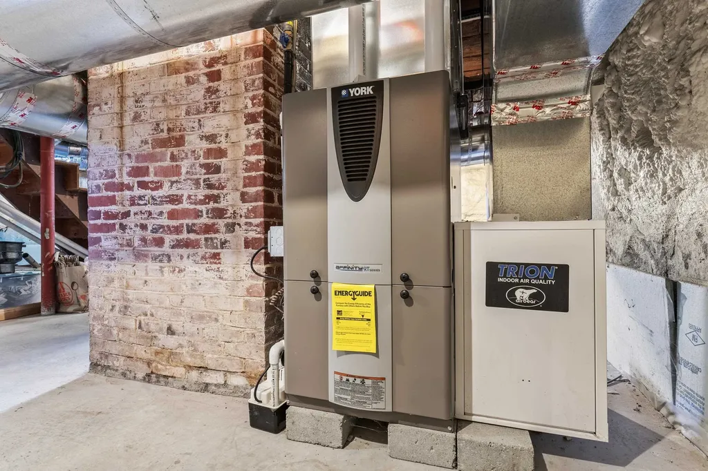 214 Main Street Farmington NH 03835