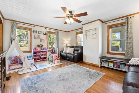 214 Main Street Farmington NH 03835
