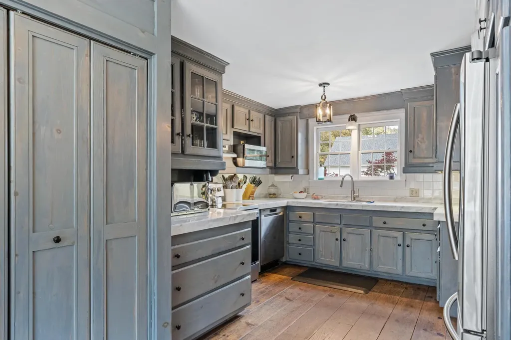 587 Vt Route 121 East Grafton VT 05146