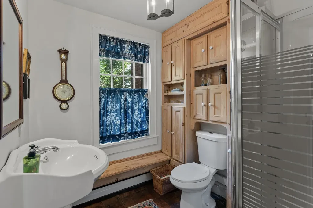 587 Vt Route 121 East Grafton VT 05146