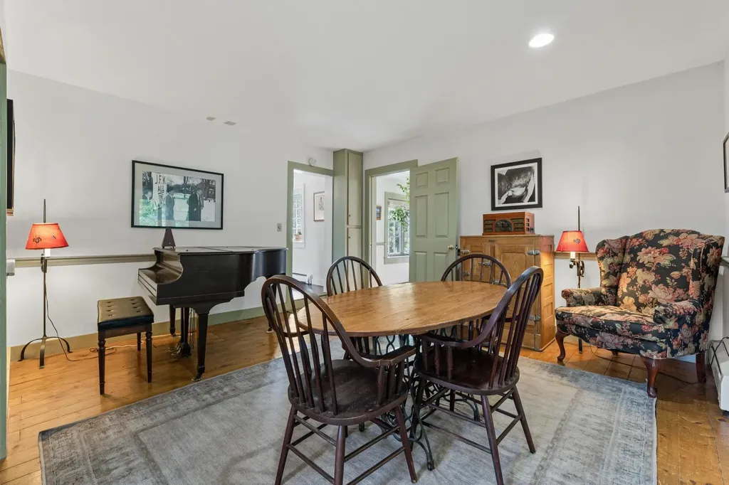 587 Vt Route 121 East Grafton VT 05146