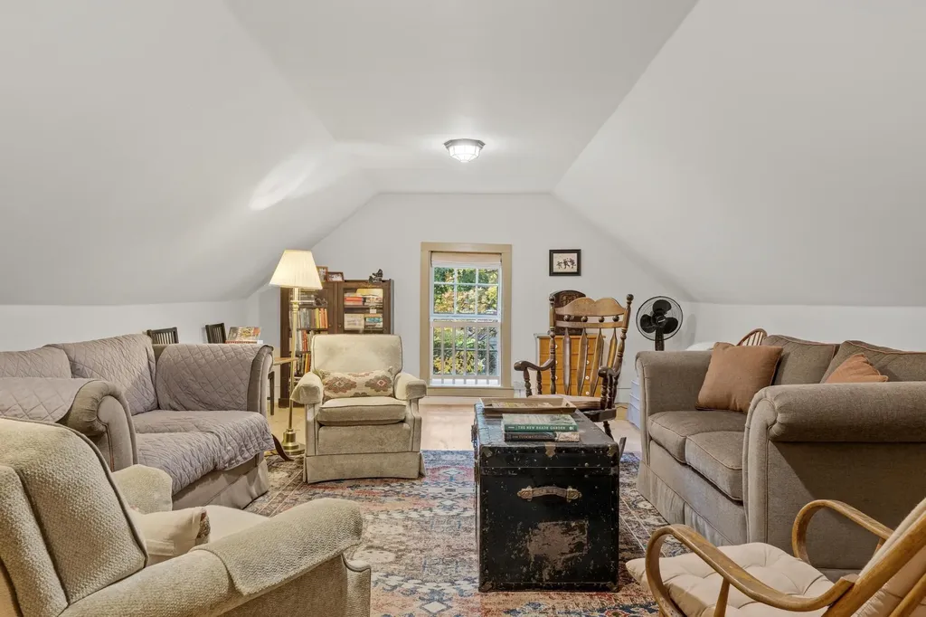 587 Vt Route 121 East Grafton VT 05146