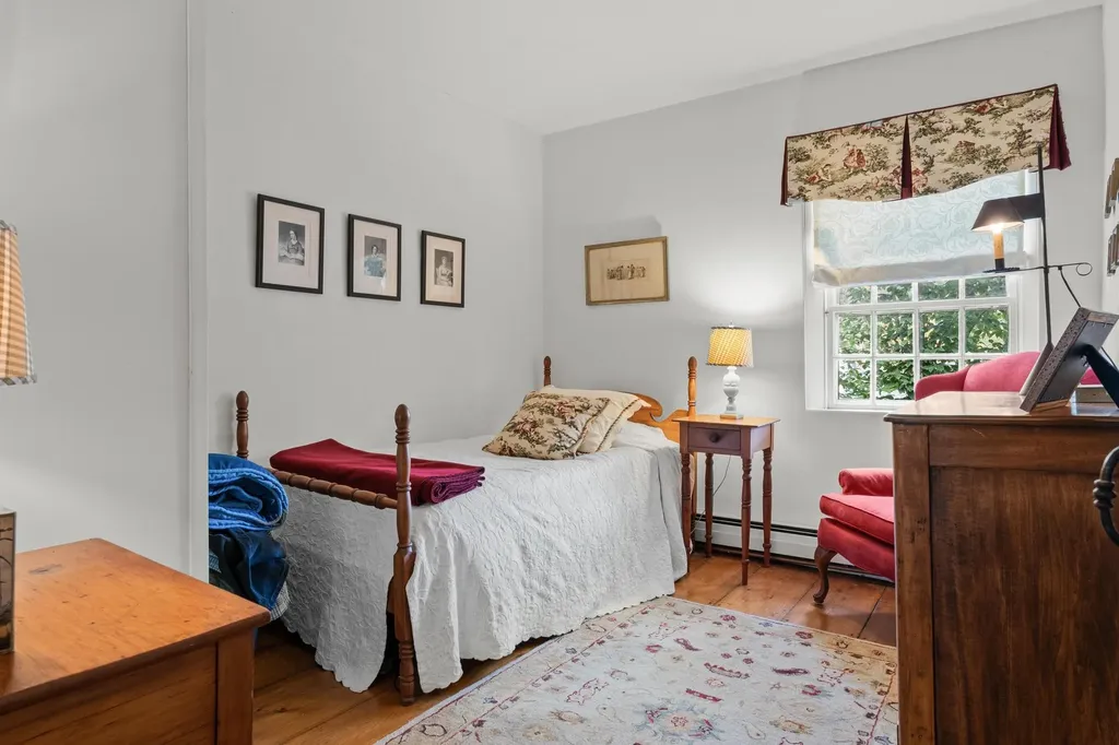 587 Vt Route 121 East Grafton VT 05146