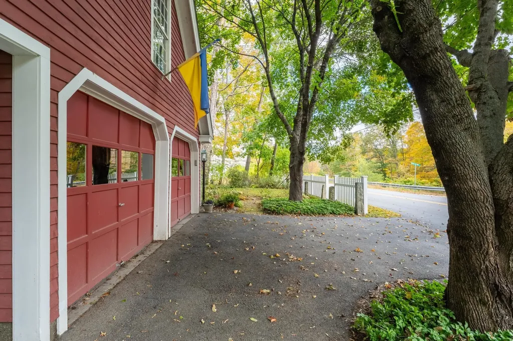 587 Vt Route 121 East Grafton VT 05146