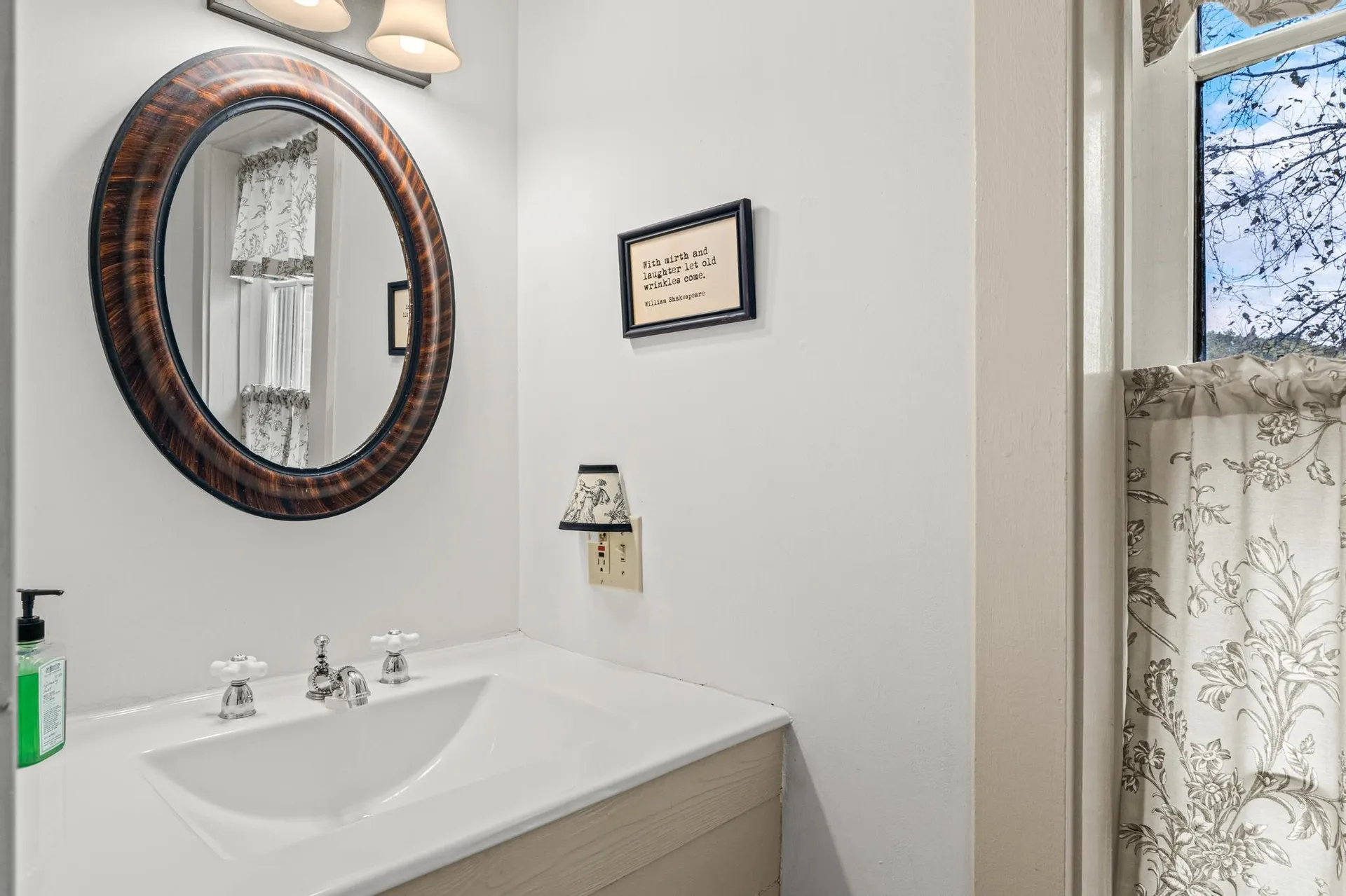 587 Vt Route 121 East Grafton VT 05146